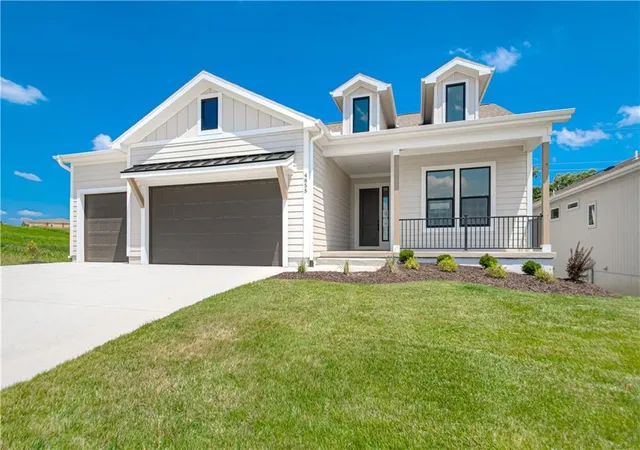 Photo 2 of Single family home for sale at 4855 Nw Martin St, Kansas City, MO 64151 | MLS# 2609170 | Listing updated on 2026-09-17