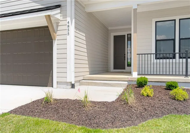 Photo 3 of Single family home for sale at 4855 Nw Martin St, Kansas City, MO 64151 | MLS# 2609170 | Listing updated on 2026-09-17