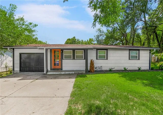 Photo 1 of Single family home for sale at 9201 E 79th Street, Raytown, MO 64138 | MLS# 2610176 | Listing updated on 2026-09-16