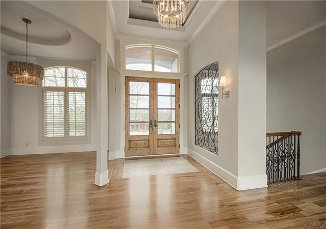 Photo 4 of Single family home for sale at 7055 NW Scenic Dr, Kansas City, MO 64152 | MLS# 2613955 | Listing updated on 2026-09-17
