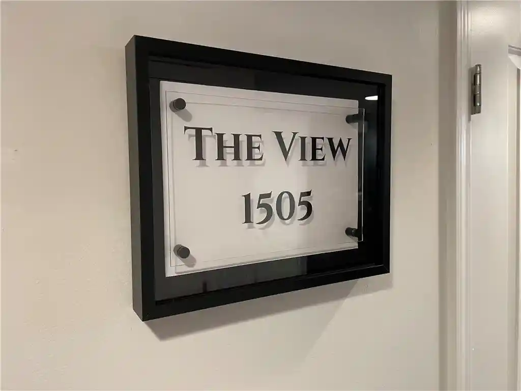 Listing Photo 1 - Condo for sale in The View located at 600 Admiral Blvd, Kansas City, MO 64106 - Unit #1505