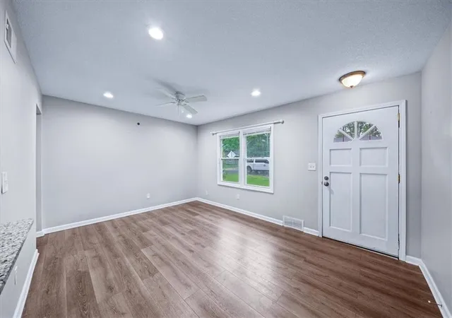 Photo 3 of Sale Pending at 9012 E 52nd Terrace, Kansas City, MO 64133 | MLS# 2616038 | Listing updated on 2026-09-17