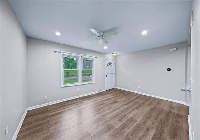 Photo 4 of Sale Pending at 9012 E 52nd Terrace, Kansas City, MO 64133 | MLS# 2616038 | Listing updated on 2026-09-17