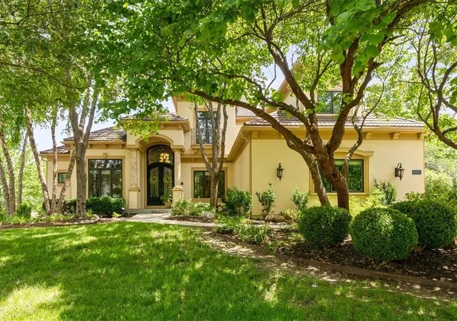 Photo 1 of Sale Pending at 13905 Dearborn St, Overland Park, KS 66223 | MLS# 2620206 | Listing updated on 2026-09-18
