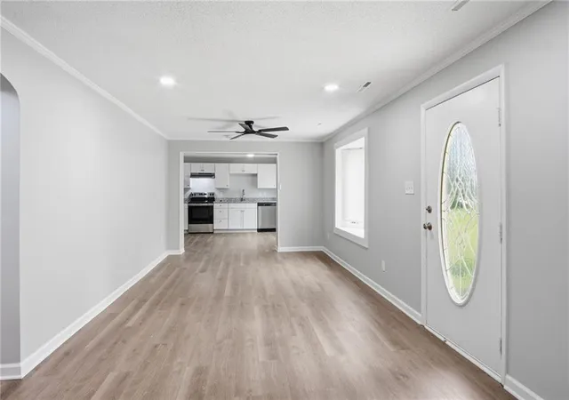 Photo 3 of Single family home for sale at 9622 Linwood Blvd, Independence, MO 64052 | MLS# 2621015 | Listing updated on 2026-09-17