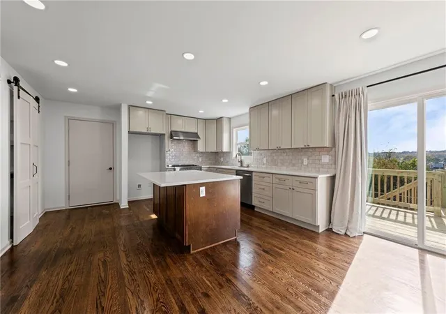 Photo 1 of Single family home for sale at 1309 W 100th Terrace, Kansas City, MO 64114 | MLS# 2621289 | Listing updated on 2026-09-17