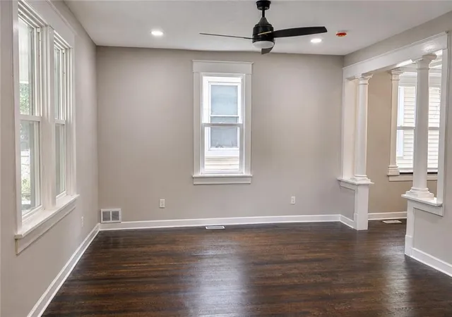 Photo 3 of Single family home for sale at 224 N 34th Street, Kansas City, KS 66102 | MLS# 2622883 | Listing updated on 2026-09-17