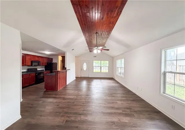 Photo 3 of Single family home for sale at 905 S Butler Ter, Harrisonville, MO 64701 | MLS# 2623413 | Listing updated on 2026-09-17