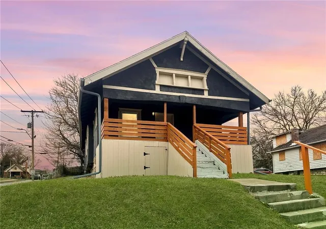 Photo 1 of Single family home for sale at 4242 College Ave, Kansas City, MO 64130 | MLS# 2624239 | Listing updated on 2026-09-16
