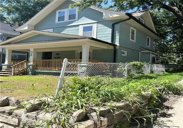 Photo 2 of Single family home for sale at 5246 Lyon Ave, Kansas City, MO 64123 | MLS# 2624335 | Listing updated on 2026-09-16