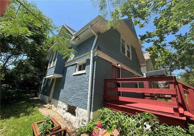 Photo 3 of Single family home for sale at 1014 Agnes Ave, Kansas City, MO 64127 | MLS# 2624932 | Listing updated on 2026-09-17