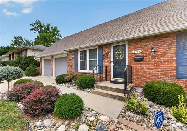 Photo 2 of Sale Pending at 9704 Hardesty Ave, Kansas City, MO 64137 | MLS# 2627833 | Listing updated on 2026-09-16