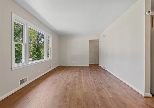 Photo 4 of Single family home for sale at 4819 NE 47th Street, Kansas City, MO 64117 | MLS# 2629067 | Listing updated on 2026-09-09