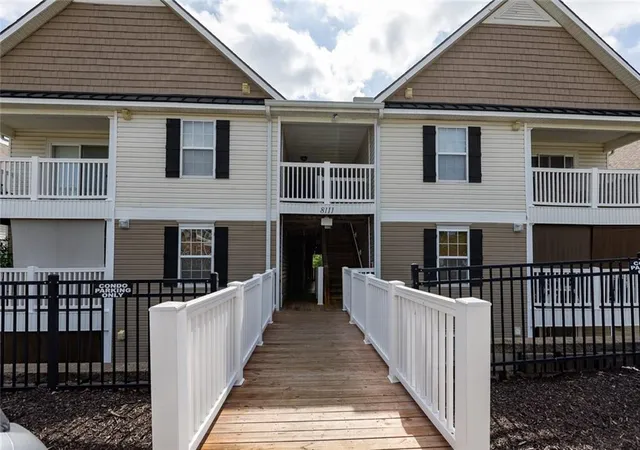 Photo 1 of Sale Pending at 8111 N Lawndale Ave #1C, Kansas City, MO 64119 | MLS# 2629670 | Listing updated on 2026-09-17