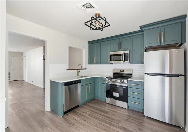 Photo 3 of Condo for sale at 439 W 104th Street #D, Kansas City, MO 64114 | MLS# 2631599 | Listing updated on 2026-09-16