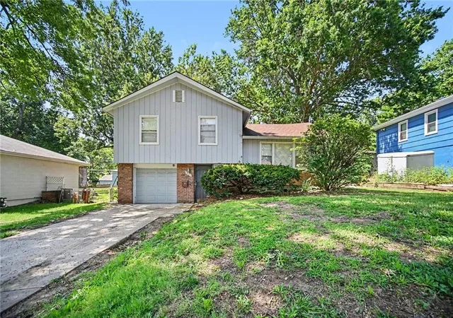 Photo 1 of Single family home for sale at 8007 E 93rd Street, Kansas City, MO 64138 | MLS# 2632645 | Listing updated on 2026-09-16