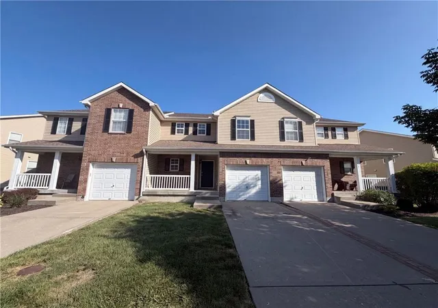 Photo 1 of Sale Pending at 1132 Arborfair Dr, Lee's Summit, MO 64082 | MLS# 2632749 | Listing updated on 2026-09-17