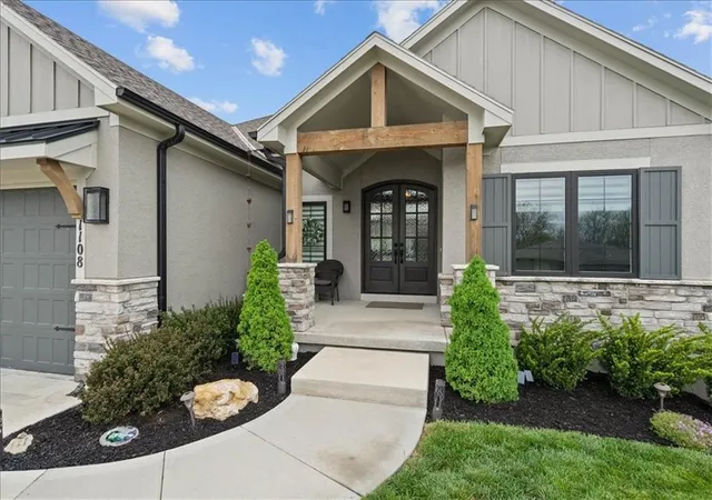 Photo 1 of Single family home for sale at 1108 Deer Run Dr, Greenwood, MO 64034 | MLS# 2632836 | Listing updated on 2026-09-18