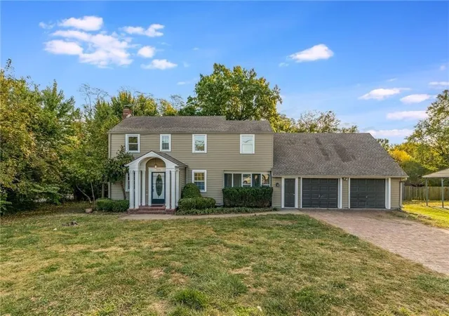 Photo 1 of Single family home for sale at 1201 N River Blvd, Independence, MO 64050 | MLS# 2633246 | Listing updated on 2026-09-17