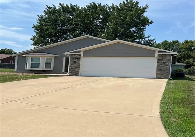 Single family home for sale at 1808 N Keenan St, Independence, MO 64058 | MLS# 2633278