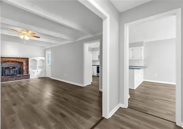 Photo 3 of Single family home for sale at 611 Sw Murray Rd, Lee's Summit, MO 64081 | MLS# 2633335 | Listing updated on 2026-09-16