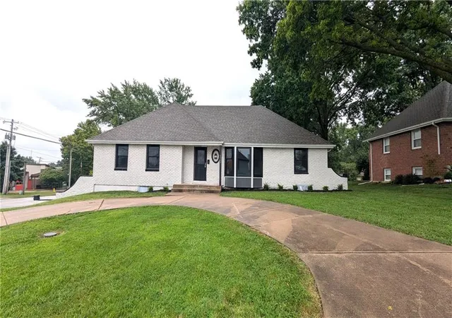 Photo 1 of Single family home for sale at 9909 E 76th Terrace, Raytown, MO 64138 | MLS# 2633431 | Listing updated on 2026-09-16