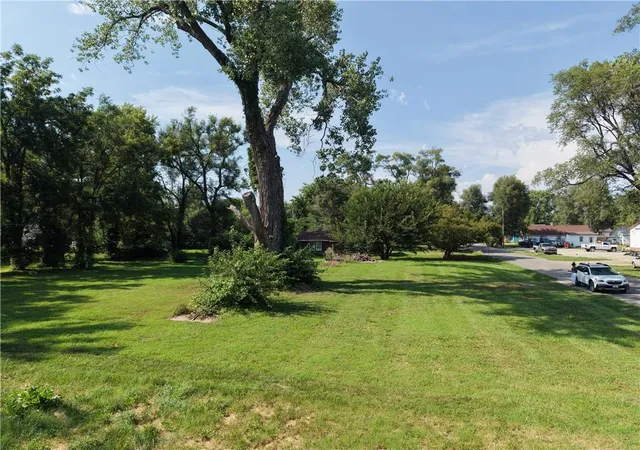 Photo 1 of Sale Pending at 6634 Sherman St, Saint Joseph, MO 64504 | MLS# 2633652 | Listing updated on 2026-09-16