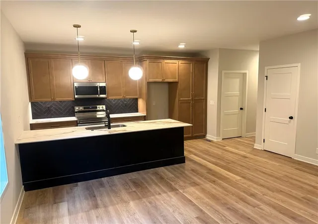 Photo 4 of Single family home for sale at 506 NW 15th Street, Blue Springs, MO 64015 | MLS# 2633918 | Listing updated on 2026-09-17