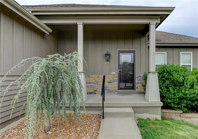 Photo 3 of Single family home for sale at 599 Linda Ct, Liberty, MO 64068 | MLS# 2633957 | Listing updated on 2026-09-23