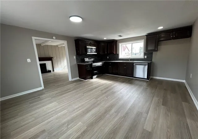 Photo 3 of Single family home for sale at 4703 N Hifner St, Independence, MO 64058 | MLS# 2634129 | Listing updated on 2026-10-08