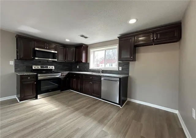 Photo 4 of Single family home for sale at 4703 N Hifner St, Independence, MO 64058 | MLS# 2634129 | Listing updated on 2026-10-08