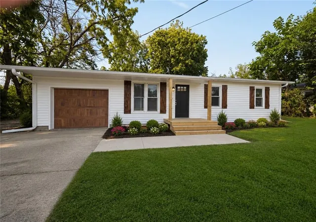 Photo 1 of Sale Pending at 1111 Bryan St, Chillicothe, MO 64601 | MLS# 2634403 | Listing updated on 2026-09-16