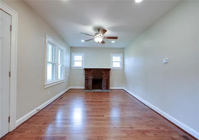 Photo 2 of Single family home for sale at 714 E Gudgell Ave, Independence, MO 64055 | MLS# 2634467 | Listing updated on 2026-09-16