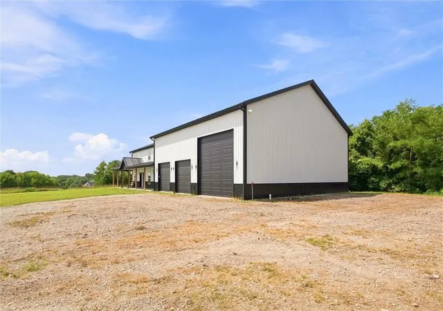 Photo 3 of Sale Pending at 18076 115th Road, Edgerton, MO 64444 | MLS# 2634841 | Listing updated on 2026-09-17