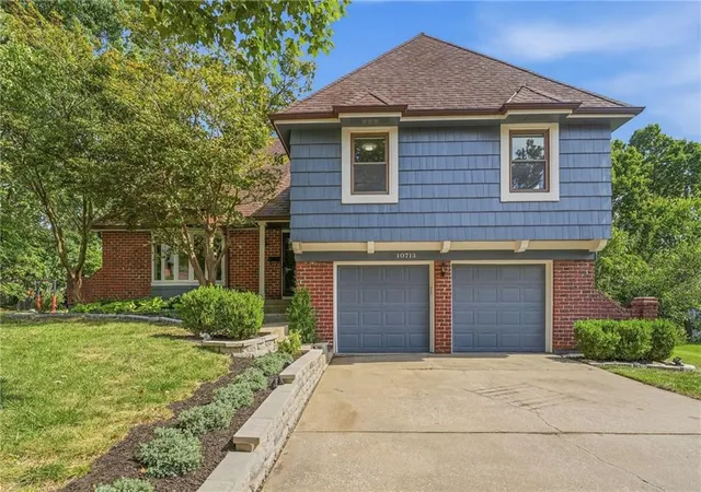 Photo 1 of Sale Pending at 10713 W 98th Street, Overland Park, KS 66214 | MLS# 2634987 | Listing updated on 2026-09-16