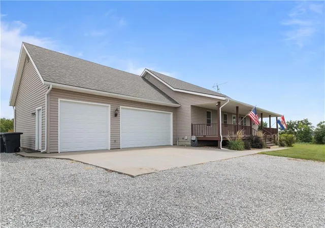 Single family home for sale at 419 NE 251 Road, Warrensburg, MO 64093 | MLS# 2635558