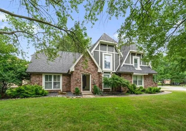 Photo 1 of Single family home for sale at 3617 Nw Blue Jacket Dr, Lees Summit, MO 64064 | MLS# 2636085 | Listing updated on 2026-09-17