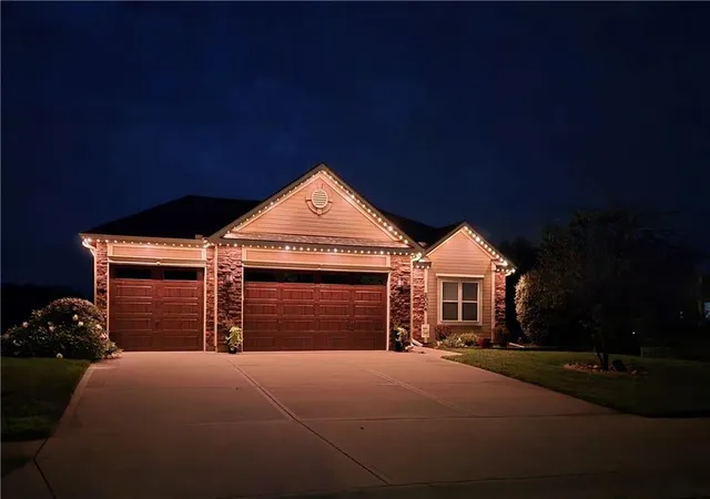 Photo 2 of Single family home for sale at 2004 Ne 197th Court, Smithville, MO 64089 | MLS# 2636324 | Listing updated on 2026-10-12