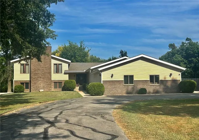 Single family home for sale at 23027 Queens Rd, Parsons, KS 67357 | MLS# 2636738
