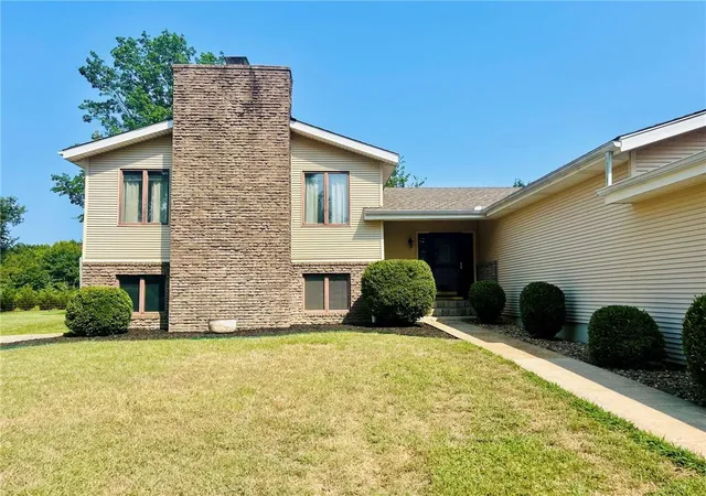 Photo 42 of Single family home for sale at 23027 Queens Rd, Parsons, KS 67357 | MLS# 2636738 | Listing updated on 2026-10-07
