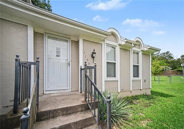 Photo 3 of Single family home for sale at 11901 E 54th Terrace, Kansas City, MO 64133 | MLS# 2637201 | Listing updated on 2026-09-16