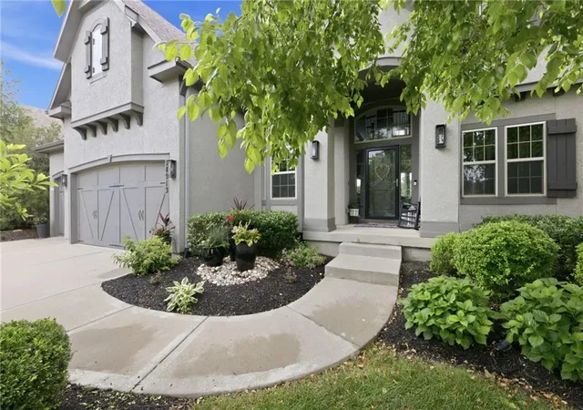 Photo 3 of Single family home for sale at 24913 W 98th Street, Lenexa, KS 66227 | MLS# 2637227 | Listing updated on 2026-10-10
