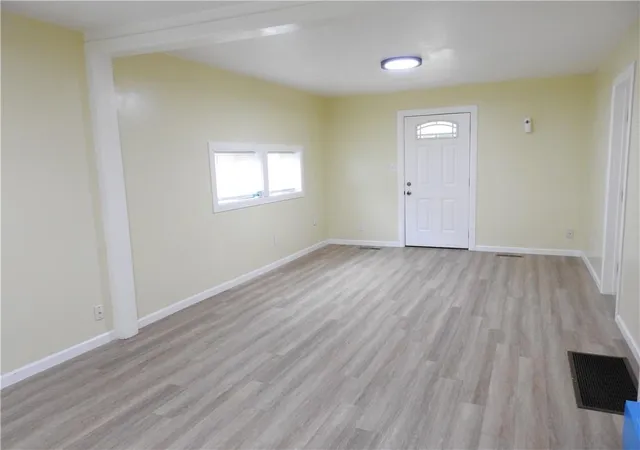 Photo 2 of Single family home for sale at 706 S Northern Blvd, Independence, MO 64053 | MLS# 2637378 | Listing updated on 2026-09-17
