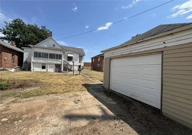Photo 3 of Sale Pending at 306 S Margrave St, Fort Scott, KS 66701 | MLS# 2637509 | Listing updated on 2026-10-01