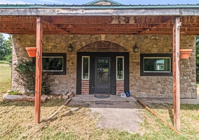 Photo 2 of Sale Pending at 977 Nw 1651 Road, Bates City, MO 64011 | MLS# 2637523 | Listing updated on 2026-09-16