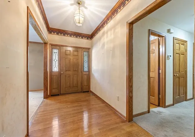 Photo 4 of Single family home for sale at 413 N Park Dr, Raymore, MO 64083 | MLS# 2637576 | Listing updated on 2026-09-18