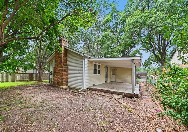 Photo 3 of Single family home for sale at 3507 S Osage St, Independence, MO 64055 | MLS# 2637658 | Listing updated on 2026-09-16