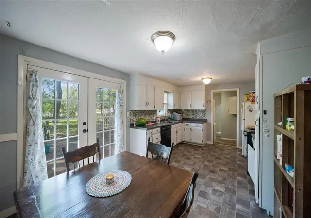Photo 3 of Single family home for sale at 3314 N 59th St, Kansas City, KS 66104 | MLS# 2638186 | Listing updated on 2026-09-18