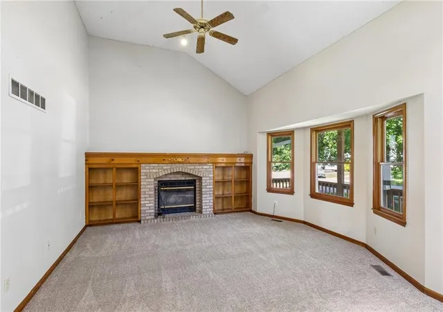 Photo 2 of Single family home for sale at 412 Se Hamilton Ct, Blue Springs, MO 64014 | MLS# 2638317 | Listing updated on 2026-09-21