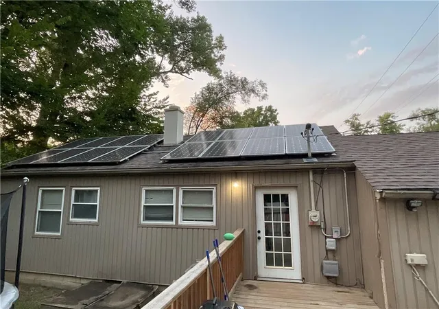 Photo 3 of Single family home for sale at 1111 Ne 43rd St, Kansas City, MO 64116 | MLS# 2638576 | Listing updated on 2026-09-16